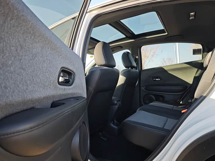 Фото 8 - Honda XR-V