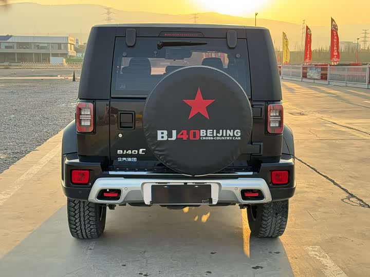Фото 5 - BAIC Beijing BJ40