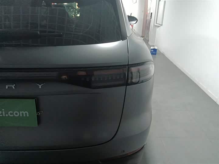 Фото 8 - Chery Tiggo 8L