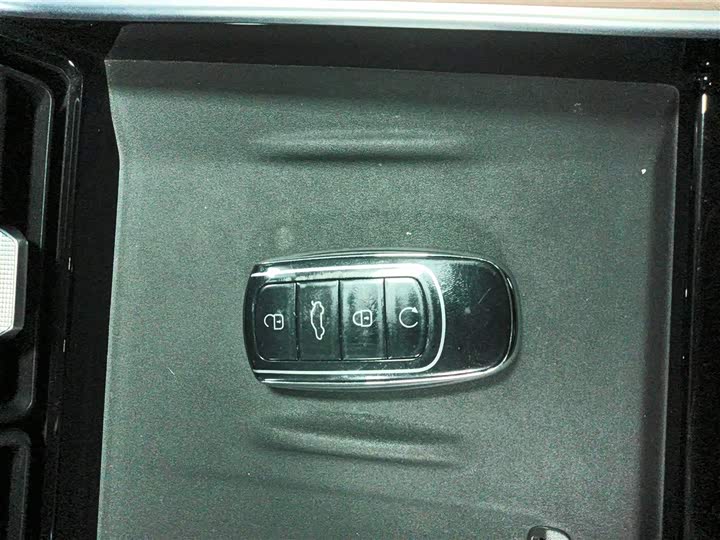 Фото 9 - Chery Tiggo 8L