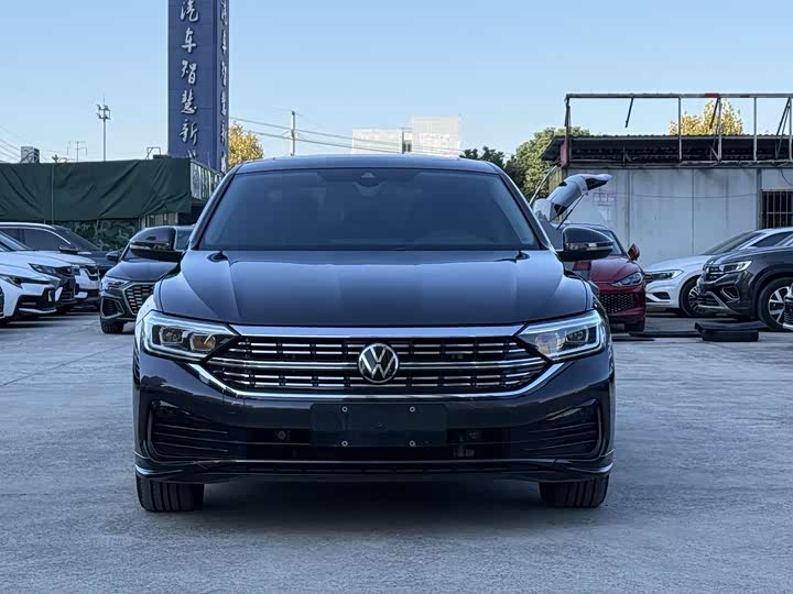 Фото 2 - Volkswagen Sagitar L