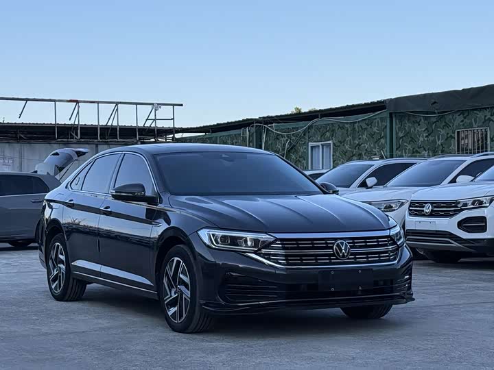 Фото 3 - Volkswagen Sagitar L