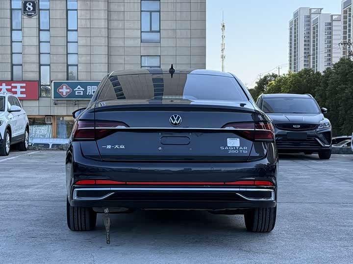 Фото 8 - Volkswagen Sagitar L