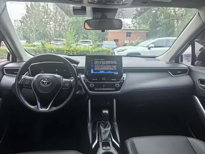 Фото 4 - Toyota Corolla Cross