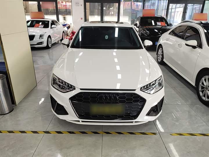 Фото 3 - Audi A4L