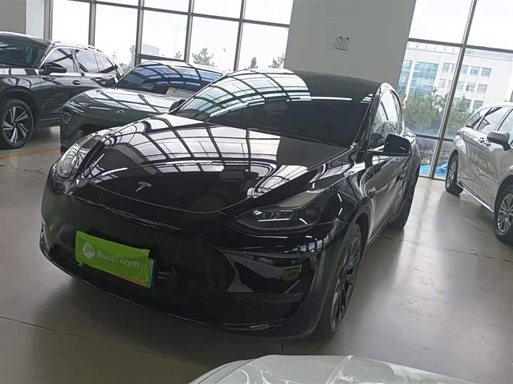 Фото 1 - Tesla Model Y