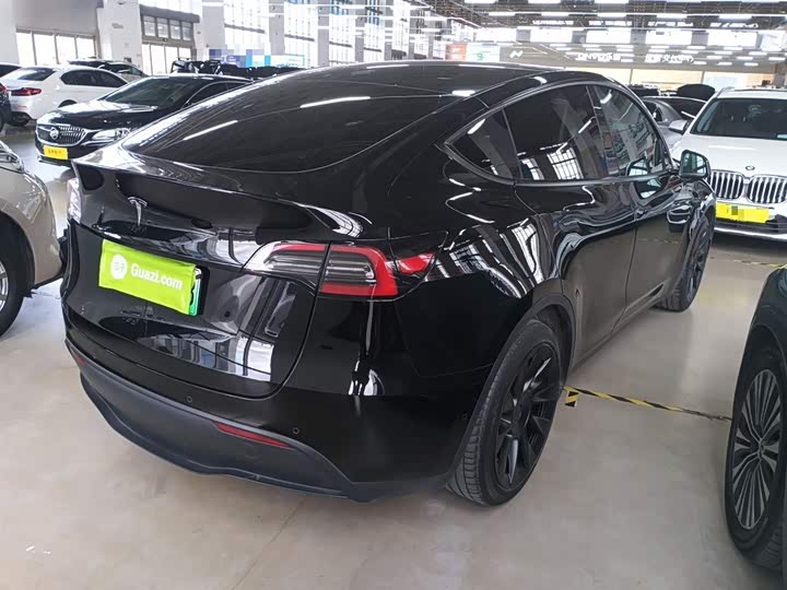 Фото 7 - Tesla Model Y