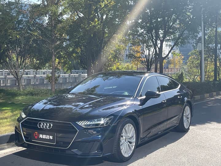 Фото 1 - Audi A7