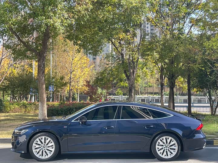 Фото 3 - Audi A7