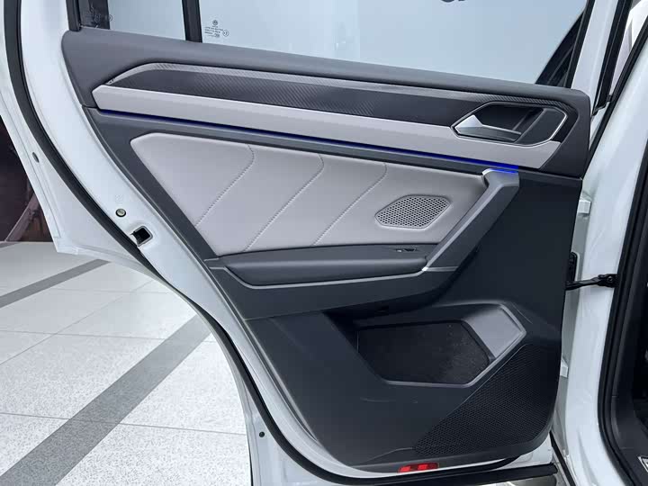 Фото 15 - Volkswagen Tayron GTE Hybrid