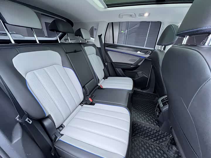 Фото 17 - Volkswagen Tayron GTE Hybrid