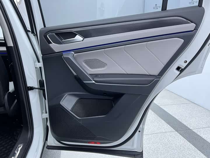 Фото 18 - Volkswagen Tayron GTE Hybrid