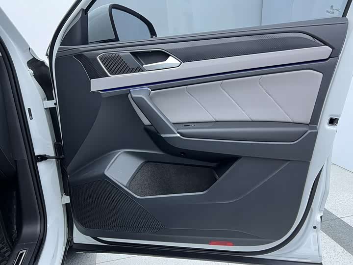 Фото 22 - Volkswagen Tayron GTE Hybrid