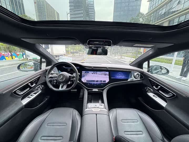 Фото 17 - Mercedes-Benz EQE AMG