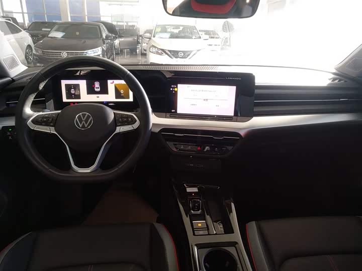 Фото 10 - Volkswagen Lamando L