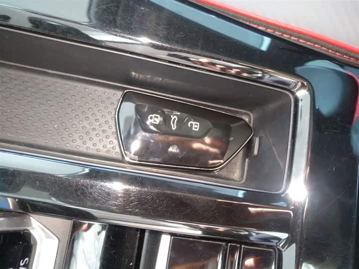 Фото 9 - Volkswagen Lamando L