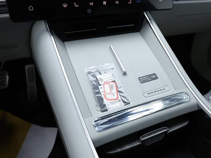 Фото 12 - Luxeed S7