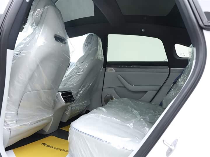 Фото 13 - Luxeed S7