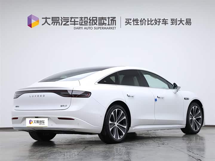 Фото 3 - Luxeed S7