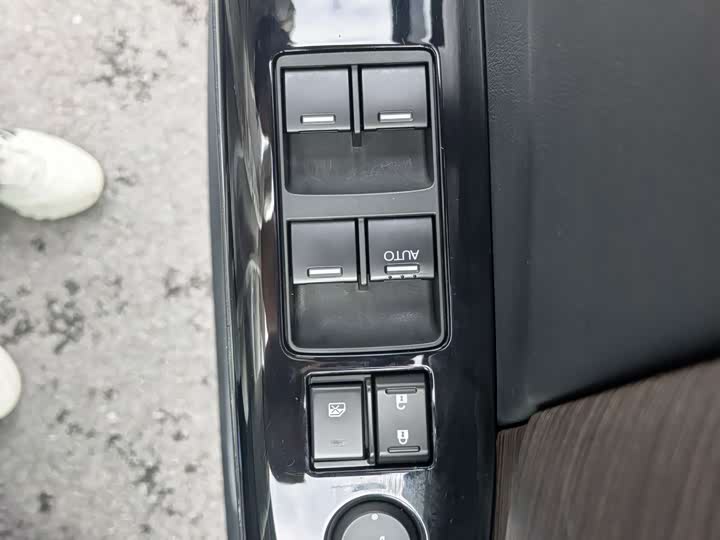 Фото 19 - Honda Odyssey