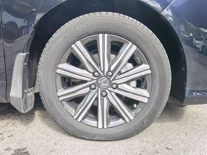 Фото 4 - Honda Odyssey