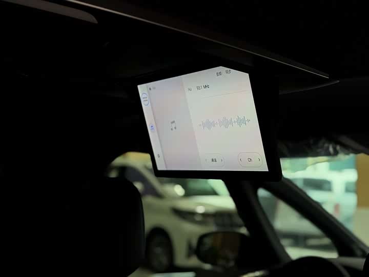 Фото 14 - Toyota Alphard