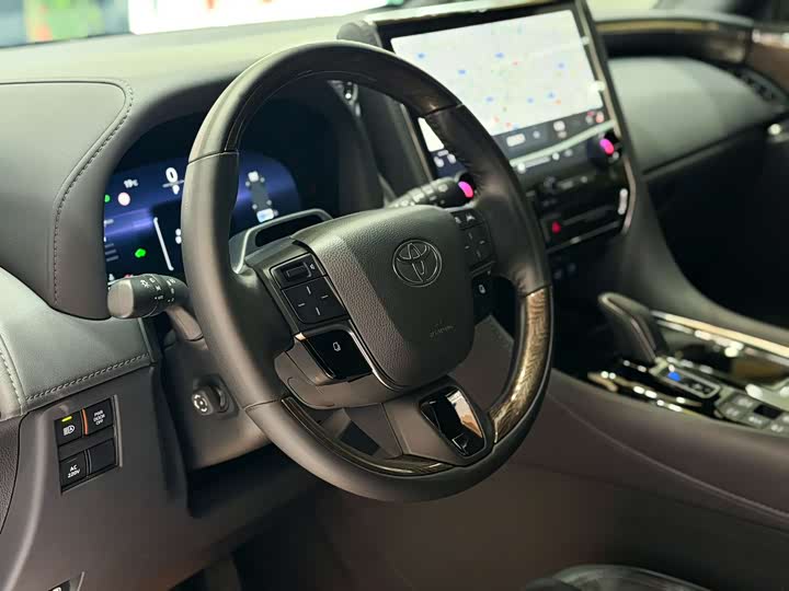 Фото 7 - Toyota Alphard