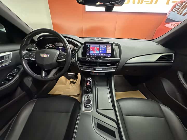 Фото 18 - Cadillac CT5