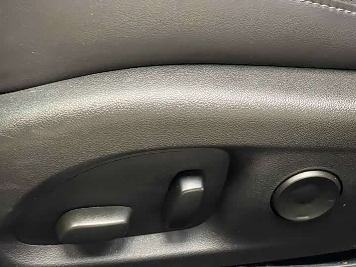 Фото 22 - Cadillac CT5