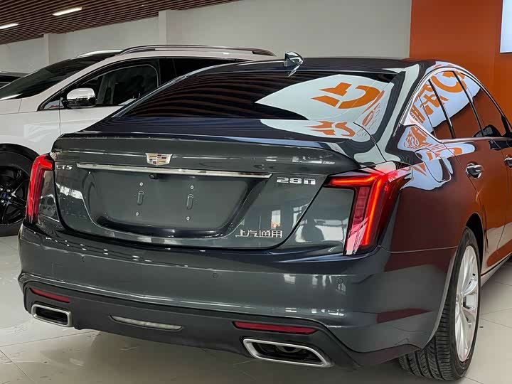 Фото 8 - Cadillac CT5