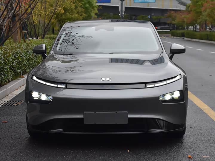 Фото 4 - XPeng P7