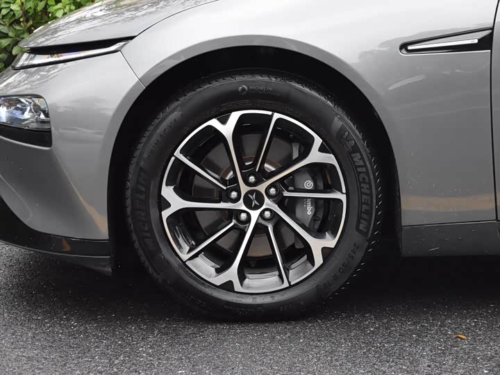 Фото 7 - XPeng P7