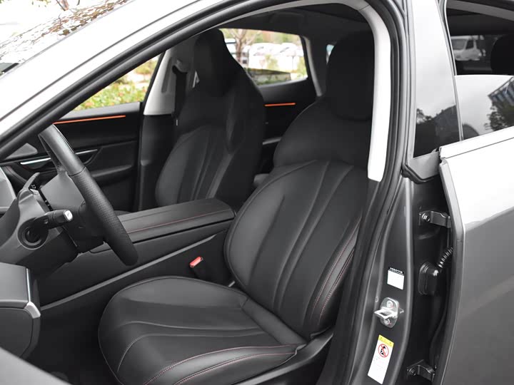 Фото 9 - XPeng P7