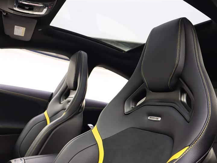 Фото 21 - Mercedes-Benz CLA-Class AMG