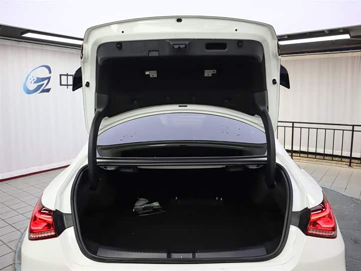 Фото 28 - Mercedes-Benz CLA-Class AMG