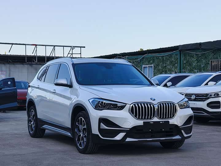 Фото 3 - BMW X1