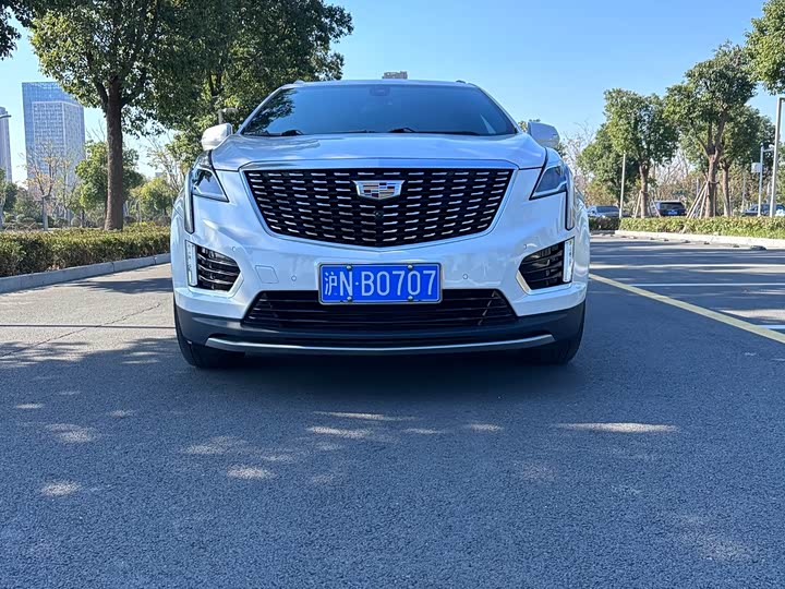 Фото 2 - Cadillac XT5