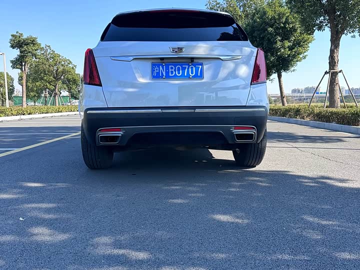 Фото 4 - Cadillac XT5