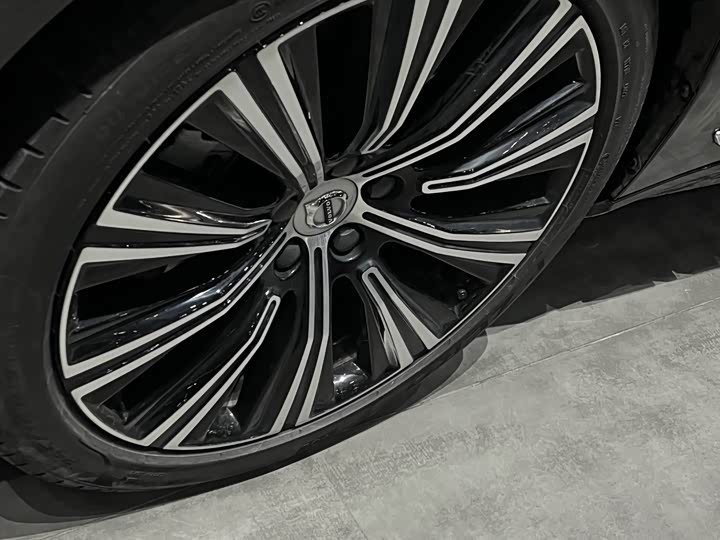 Фото 5 - Volvo S90