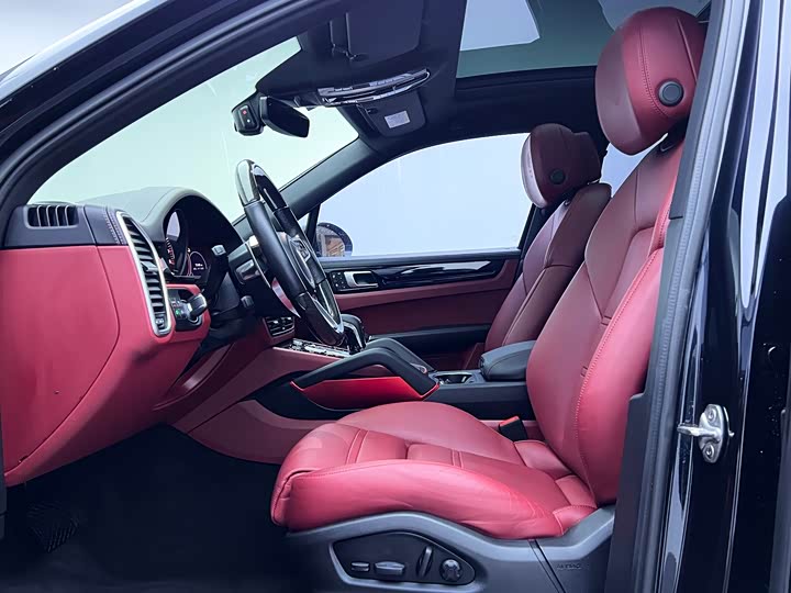 Фото 14 - Porsche Cayenne Hybrid