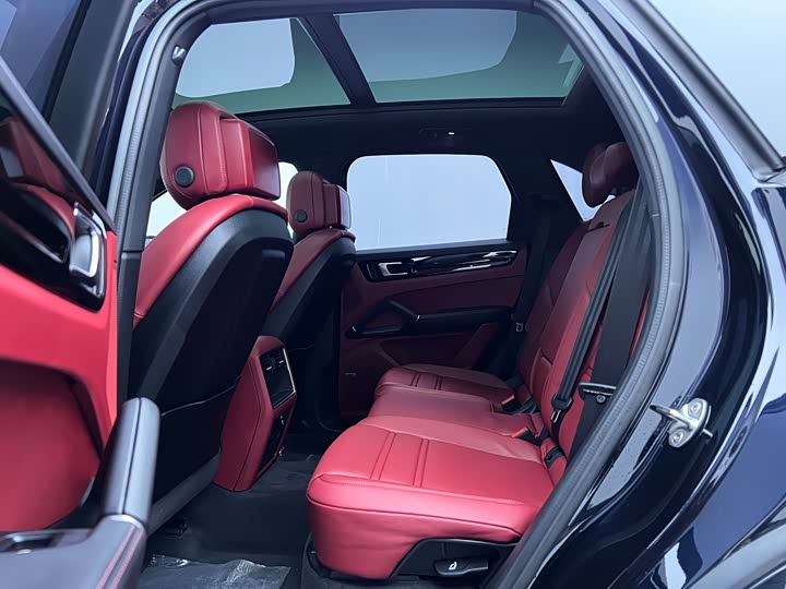 Фото 19 - Porsche Cayenne Hybrid