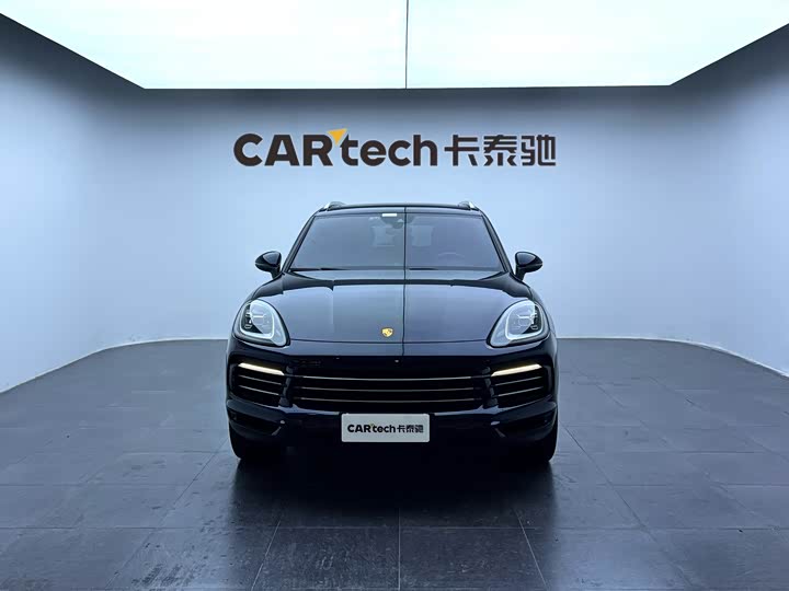 Фото 2 - Porsche Cayenne Hybrid