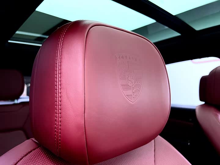 Фото 29 - Porsche Cayenne Hybrid