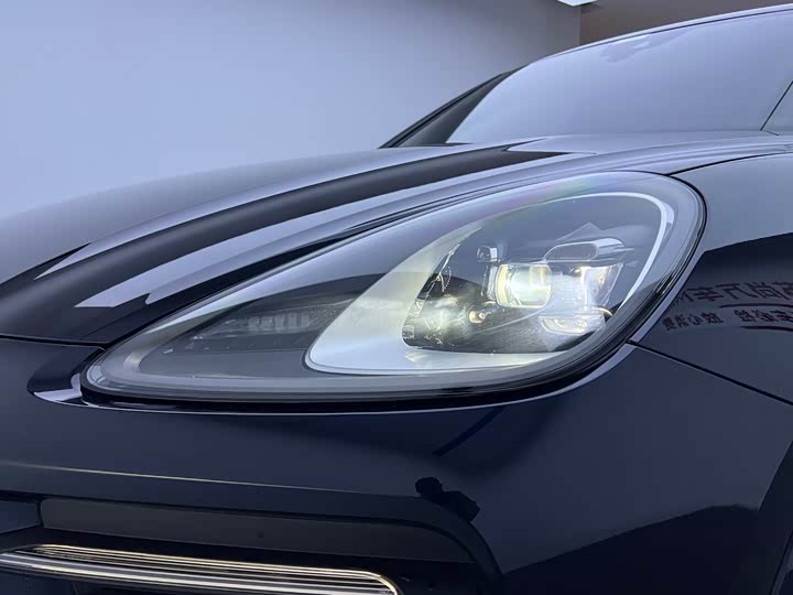 Фото 8 - Porsche Cayenne Hybrid