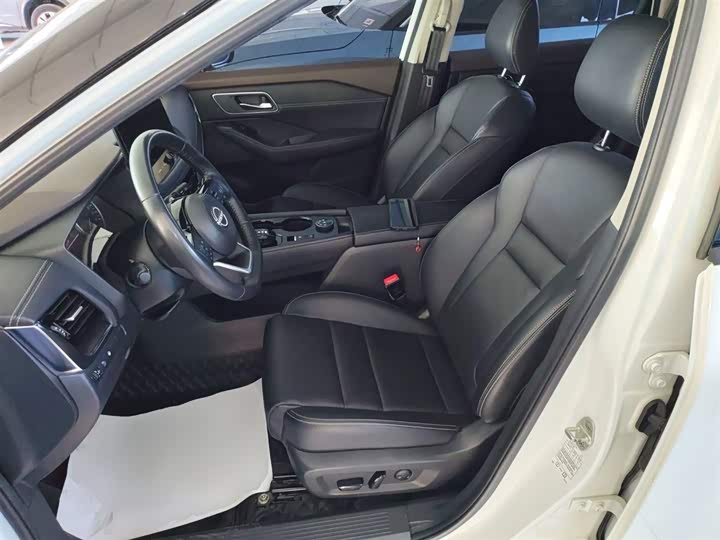 Фото 15 - Nissan X-Trail