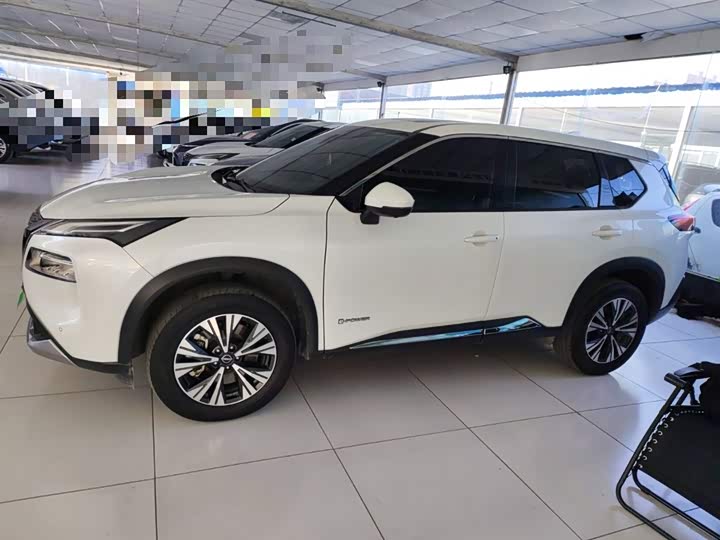 Фото 5 - Nissan X-Trail