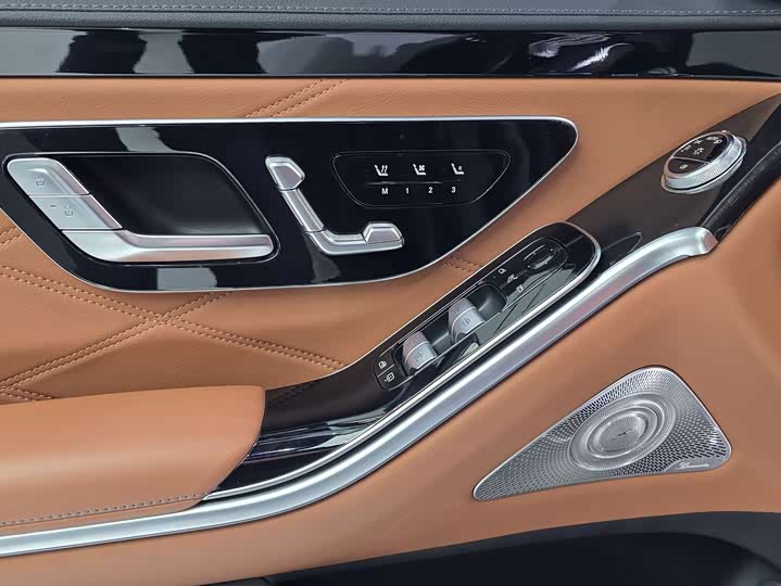 Фото 5 - Mercedes-Benz Maybach S-Class