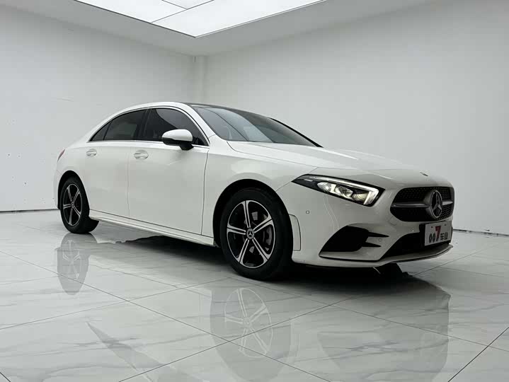 Фото 3 - Mercedes-Benz A-Class