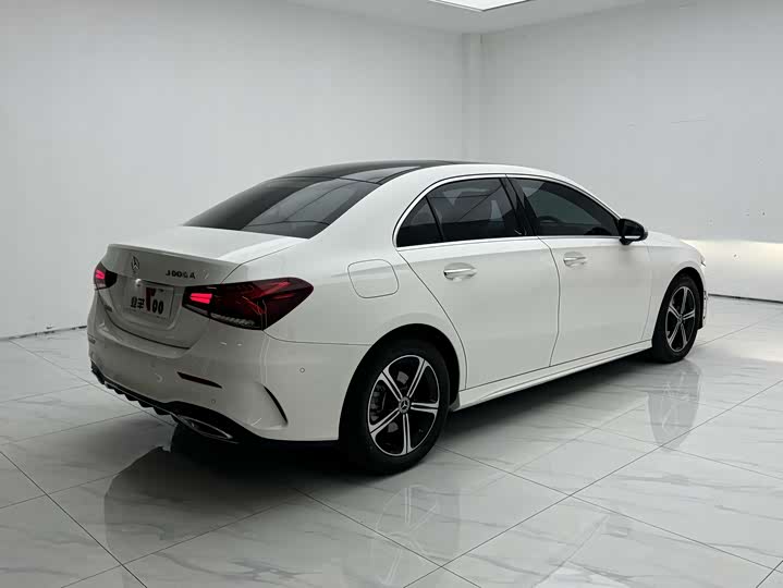 Фото 9 - Mercedes-Benz A-Class