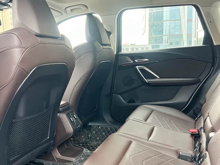 Фото 11 - BMW X1